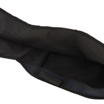 Capa preta acolchoada aberta para objeto comprido