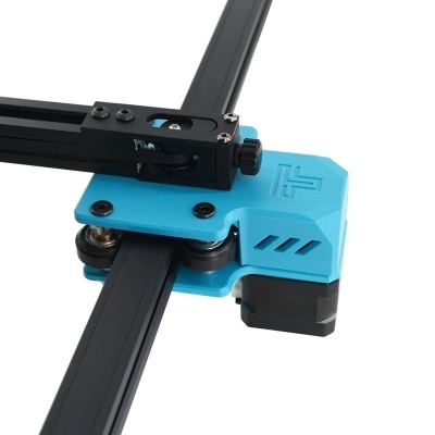 Peças de impressora 3D com carril preto e componente azul TF