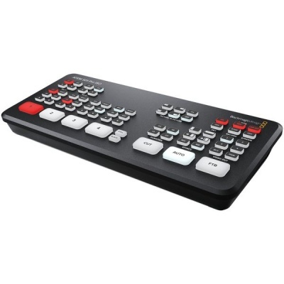 Comando Blackmagic Design ATEM Mini preto com botões multicoloridos