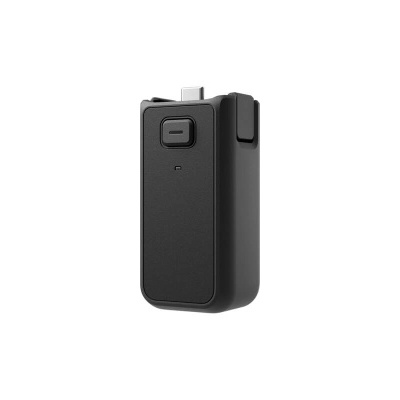 Dispositivo eletrônico preto retangular com botão e conector USB-C