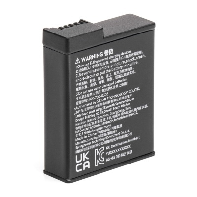 Bateria recarregável preta com texto de aviso e certificações