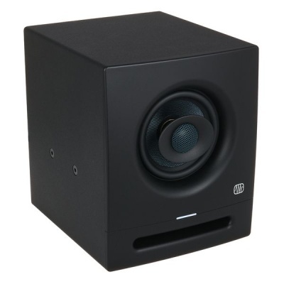 Coluna de som preta com altifalante frontal e logótipo ATB