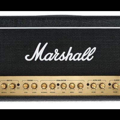 Amplificador Marshall com painel dourado e botões de controle