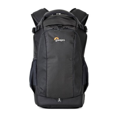 Mochila preta Lowepro com alças almofadadas e logótipo visível
