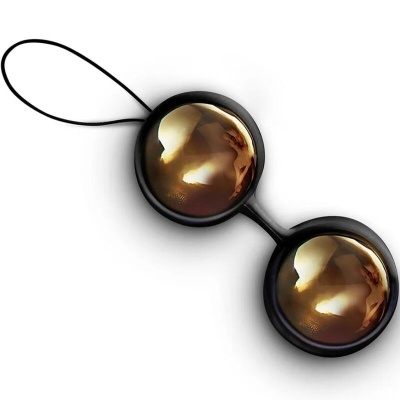 Bolas de geisha pretas com superfície lustrosa castanho dourado e cordão negro
