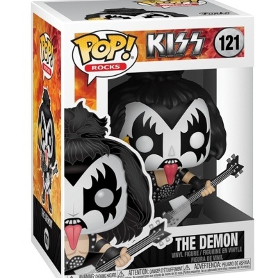 Figura Funko Pop 'The Demon' da banda KISS dentro de caixa com fundo laranja e texto 'KISS 121'