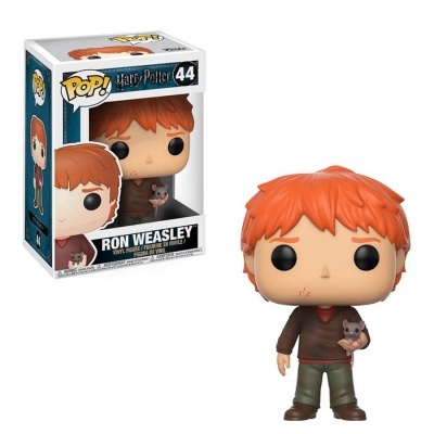 Figura Funko Pop Ron Weasley com rato na mão, embalagem transparente e colorida