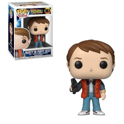 Boneco Funko Pop Marty em colete acolchoado laranja com embalagem.