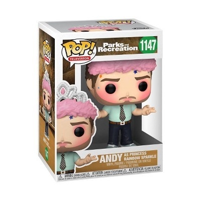 Boneco Funko Pop de Andy como Princess Rainbow Sparkle da série Parks and Recreation em caixa