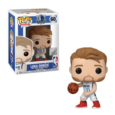 Figura Funko Pop! de Luka Dončić com uniforme branco Dallas 77 e bola de basquetebol