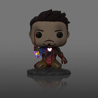 Figura Funko Pop do Homem de Ferro com armadura e manopla das Joias do Infinito