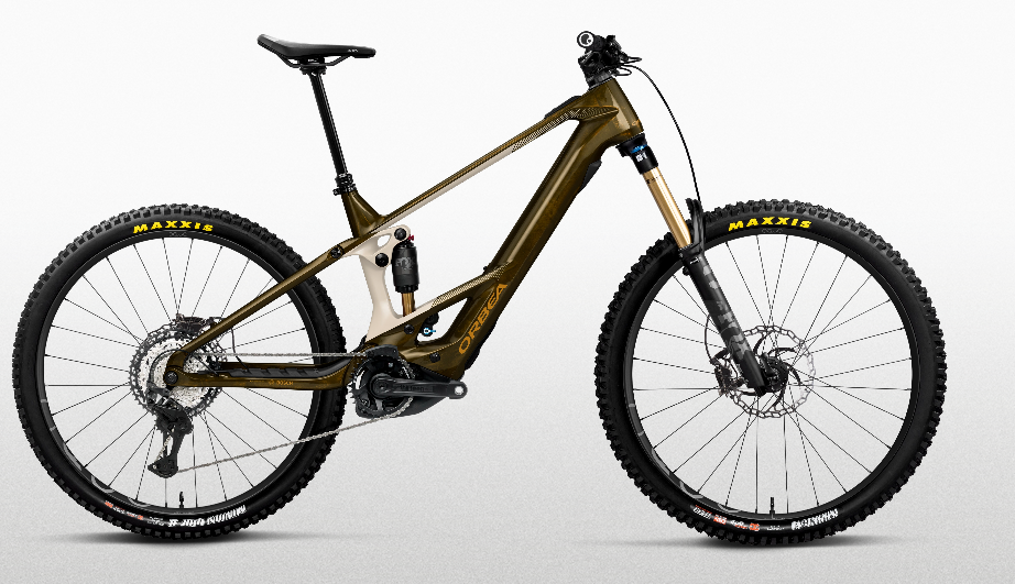 Orbea Wild M-Team Castanho Bicicleta de montanha verde e bege com pneus Maxxis e suspensão