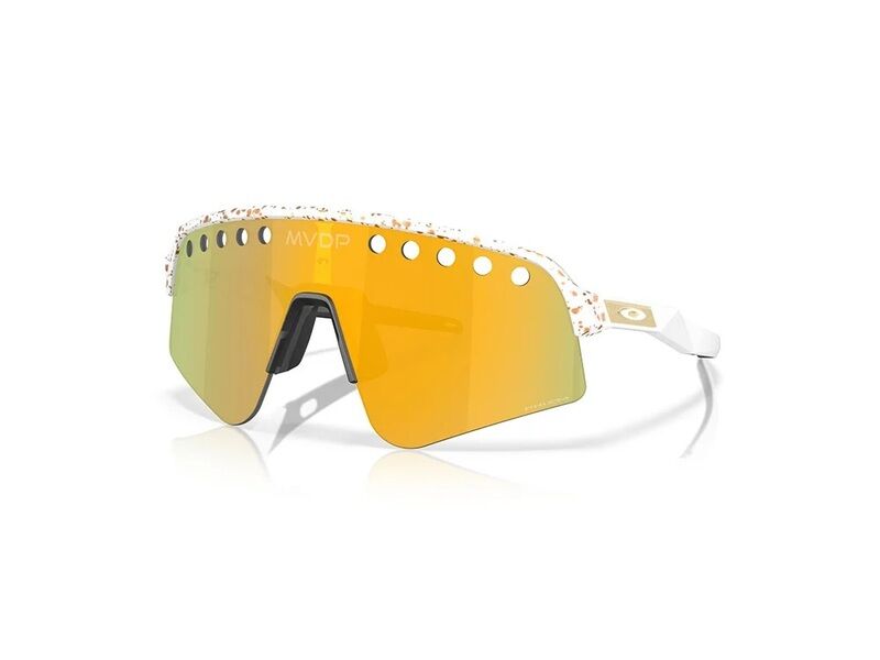 Óculos de sol desportivos estilo máscara com lente amarela refletora e armação branca com padrão de pontos castanhos