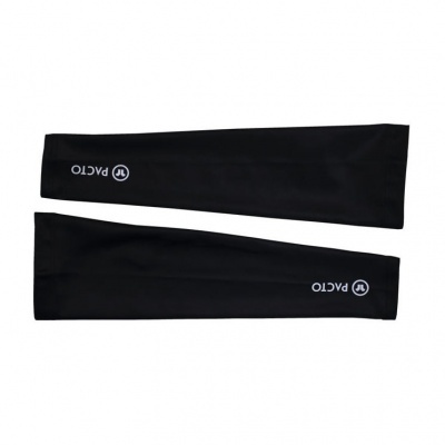 Conjunto de duas mangas pretas com o texto PACTO e logo branco.