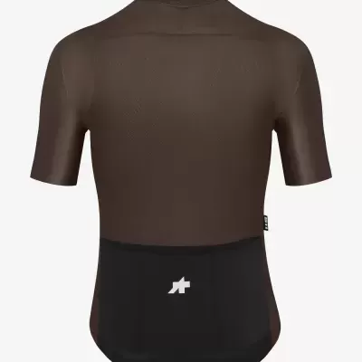 Camisola de ciclismo castanha com bolso preto e símbolo branco vista de trás