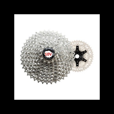 Cassete de bicicleta metal prateado e preto com etiqueta 10V