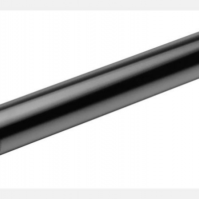 Bomba de ar portátil preta com logótipo branco e manípulo angular