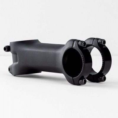 Suporte preto para guiador de bicicleta em metal com parafusos