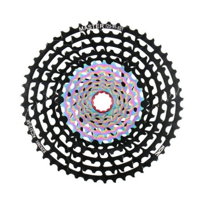 Cassete de bicicleta preto com texto MASTER 12-51T