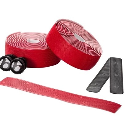 Fita de guiador vermelha para bicicleta com acessórios pretos