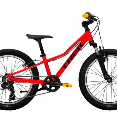 Bicicleta infantil vermelha e preta com detalhes amarelos