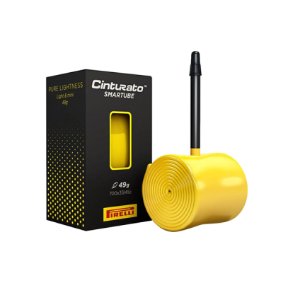 Tubo para pneus Pirelli Cinturato Smartube amarelo e embalagem preta e amarela