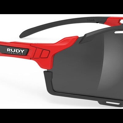 Óculos desportivos vermelho e preto com lentes escuras espelhadas contínuas