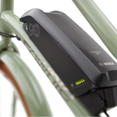 Bateria Bosch PowerPack 500 para bicicleta elétrica montada em bicicleta verde claro