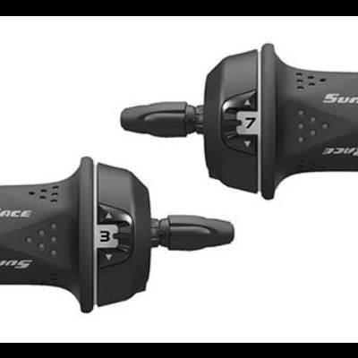 Manípulos SunRace pretos para bicicleta com indicadores numéricos