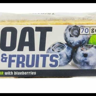 Barra alimentar BioTechUSA OAT & FRUITS com mirtilos em embalagem plástica