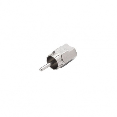 Conector coaxial metálico prateado com terminal central