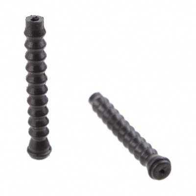 Parafusos pretos estriados sobre fundo branco