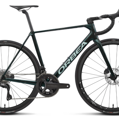 Bicicleta de estrada Orbea preto e verde escuro com rodas pretas