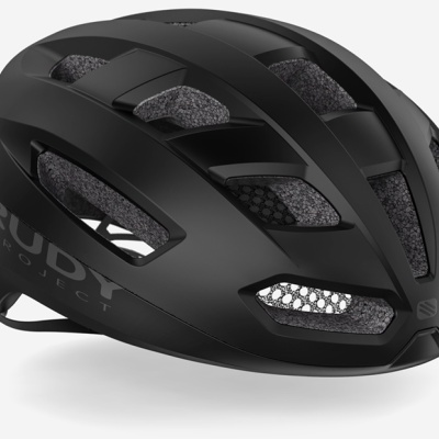 Capacete de ciclismo preto fosco com ventilações e marca RUDY
