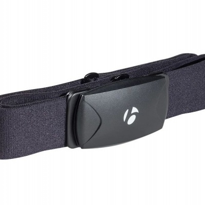 Cinta elástica preta com fivela preta de plástico e logótipo branco