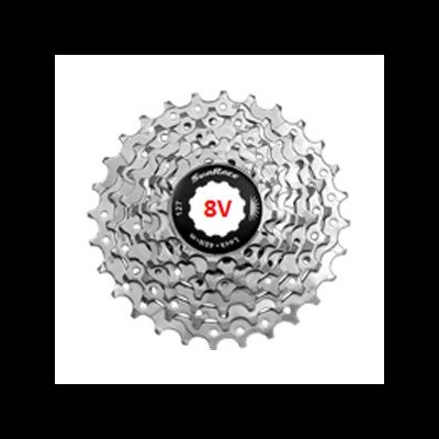 Roda dentada de bicicleta prateada com texto SunRace 8V no centro preto