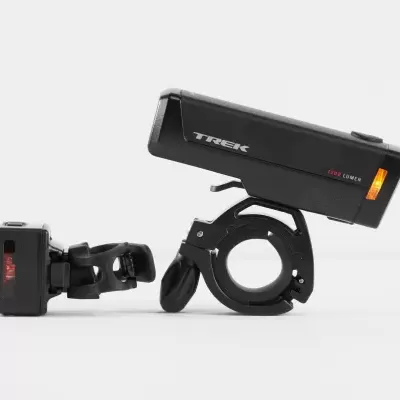 Conjunto de luzes para bicicleta TREK com farol dianteiro e luz traseira LED