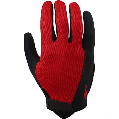 Luvas desportivas vermelhas e pretas com velcro de ajuste.