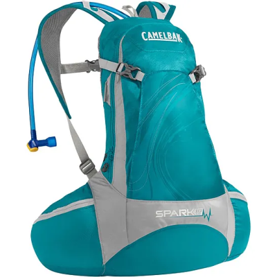 Mochila de hidratação azul e cinza CamelBak com tubo de hidratação
