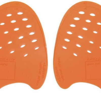 Palas de natação laranja perforadas com inscrição