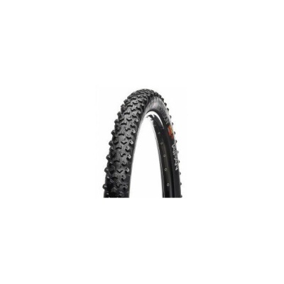 Pneu preto para bicicleta com relevo e marca MAXXIS