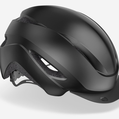 Capacete preto mate para bicicleta com ventilação