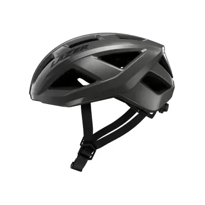 Capacete de bicicleta preto com ventilação e cintas ajustáveis