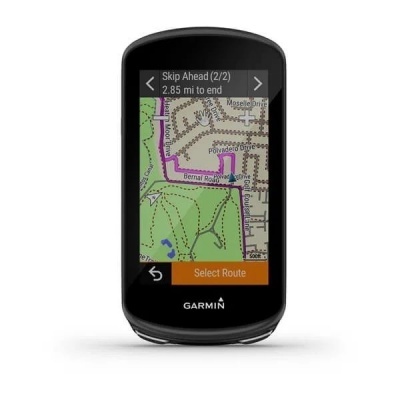Dispositivo GPS Garmin a mostrar mapa colorido e rotas