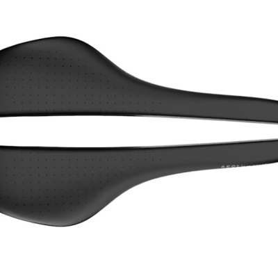 Selim de bicicleta preto com corte central e texto TREK