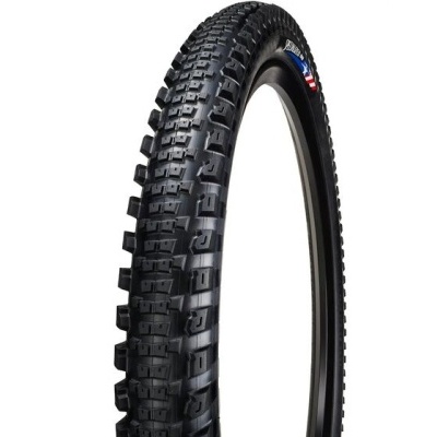 Pneu de bicicleta de montanha preto com padrão de piso em blocos