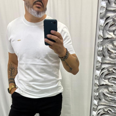 https://www.galerias-martins.pt/product/t-shirt-branco-10