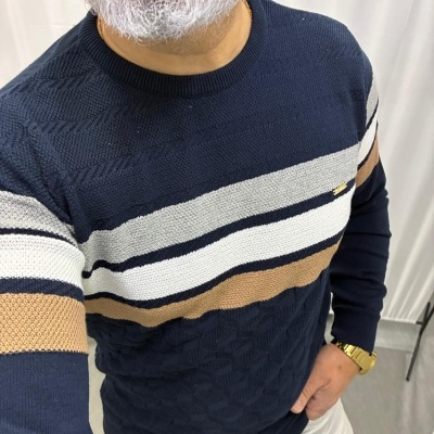 https://www.galerias-martins.pt/product/camisola-trico-12