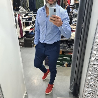 https://www.galerias-martins.pt/product/camisa-slim-fit-azul-3