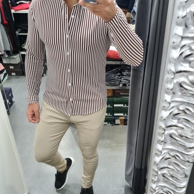 https://www.galerias-martins.pt/product/camisa-em-malha-slim-fit-risca-castanho